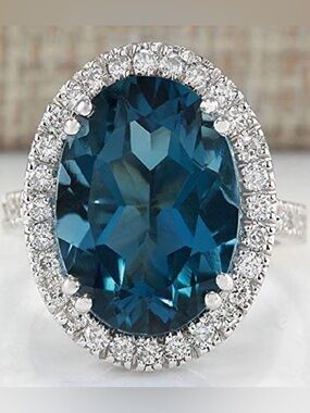 Stunning 925 Silver London Blue Topaz cocktail ring size 8